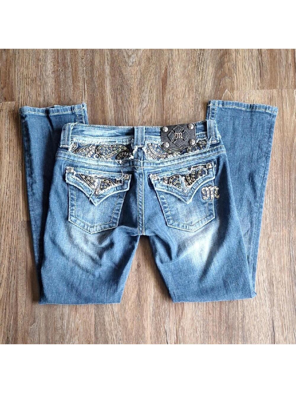 Miss Me Bling Pocket Capri Size 27